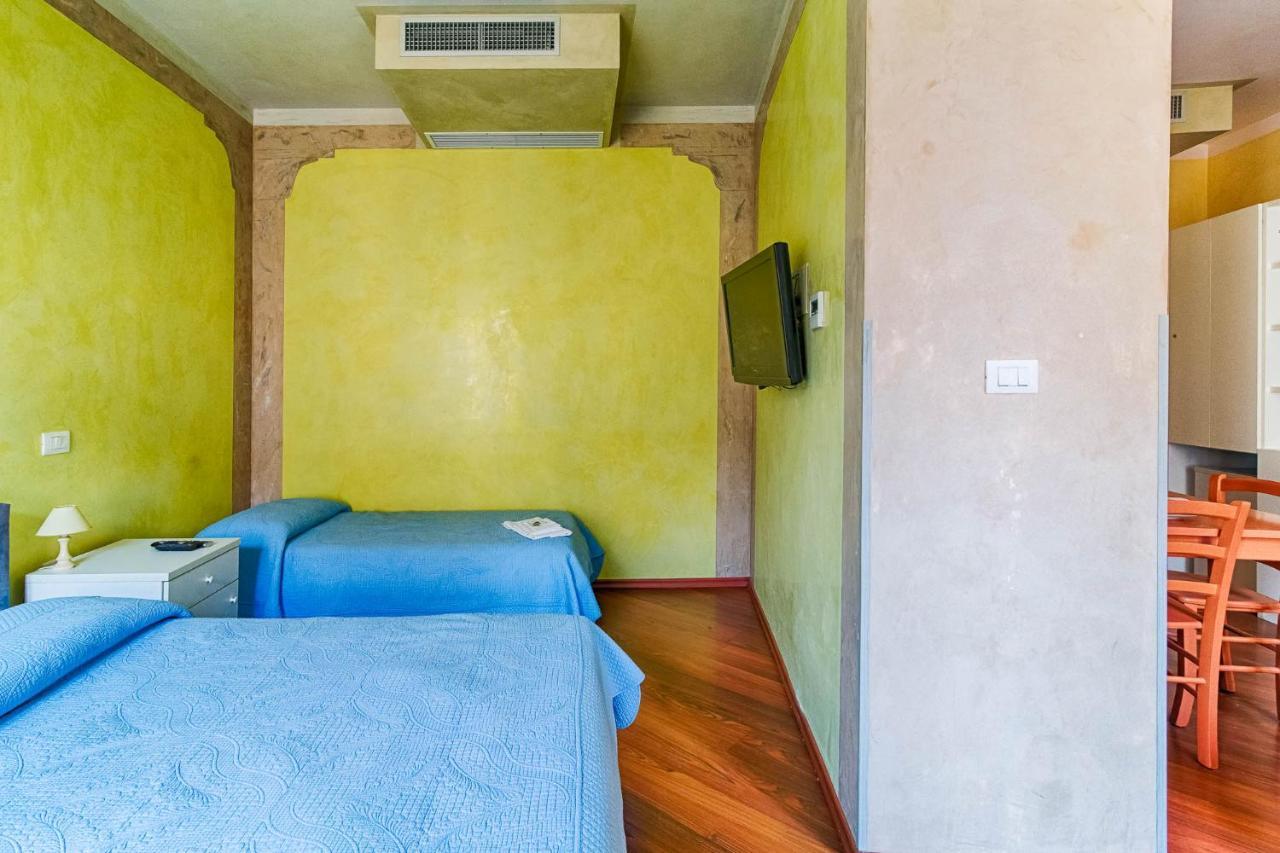 Lloyd Residence Triestino Luaran gambar